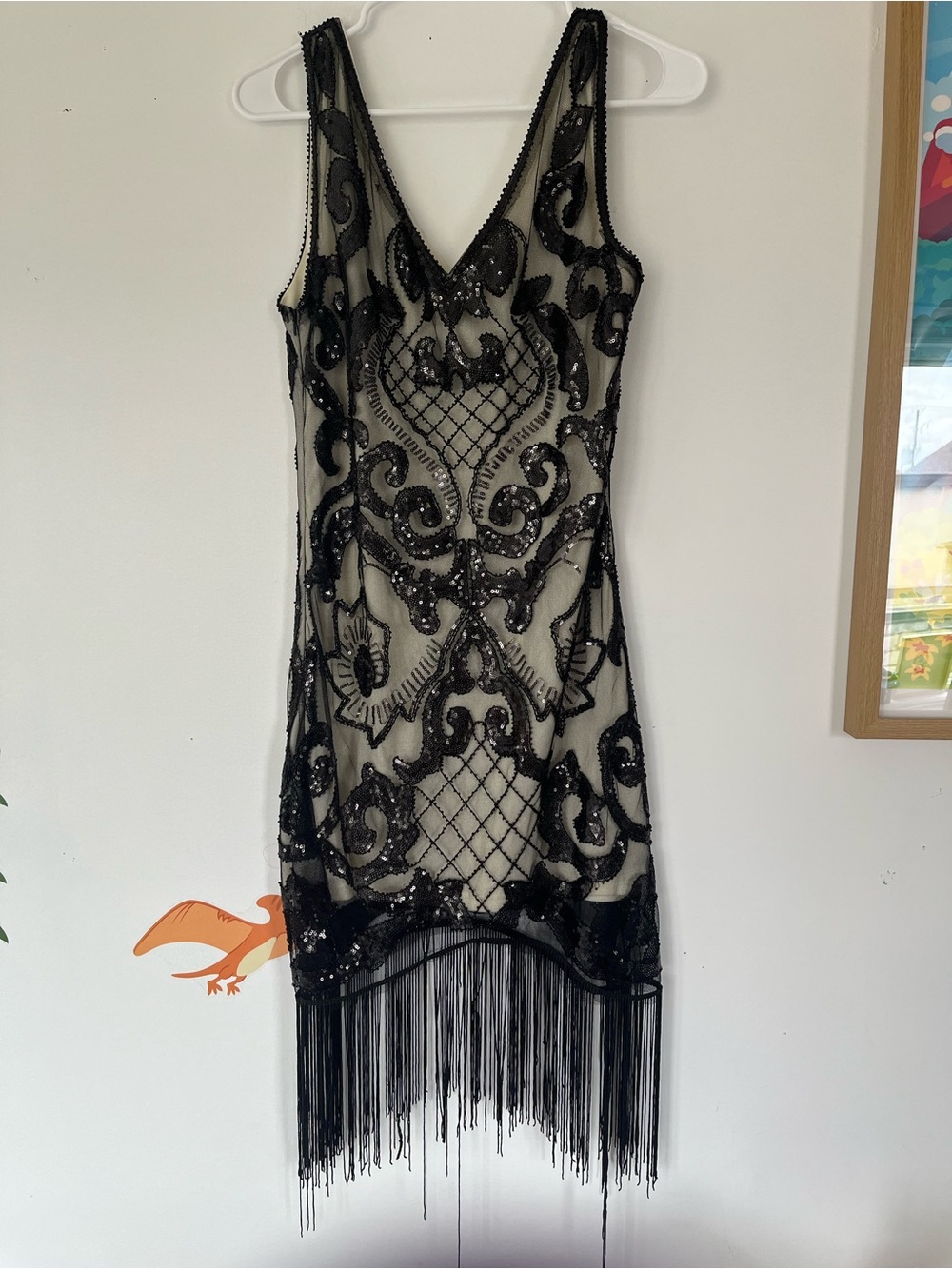 Beaded Black Fringe Great Gatsby Dress - Elegant Sleeveless V-Neck